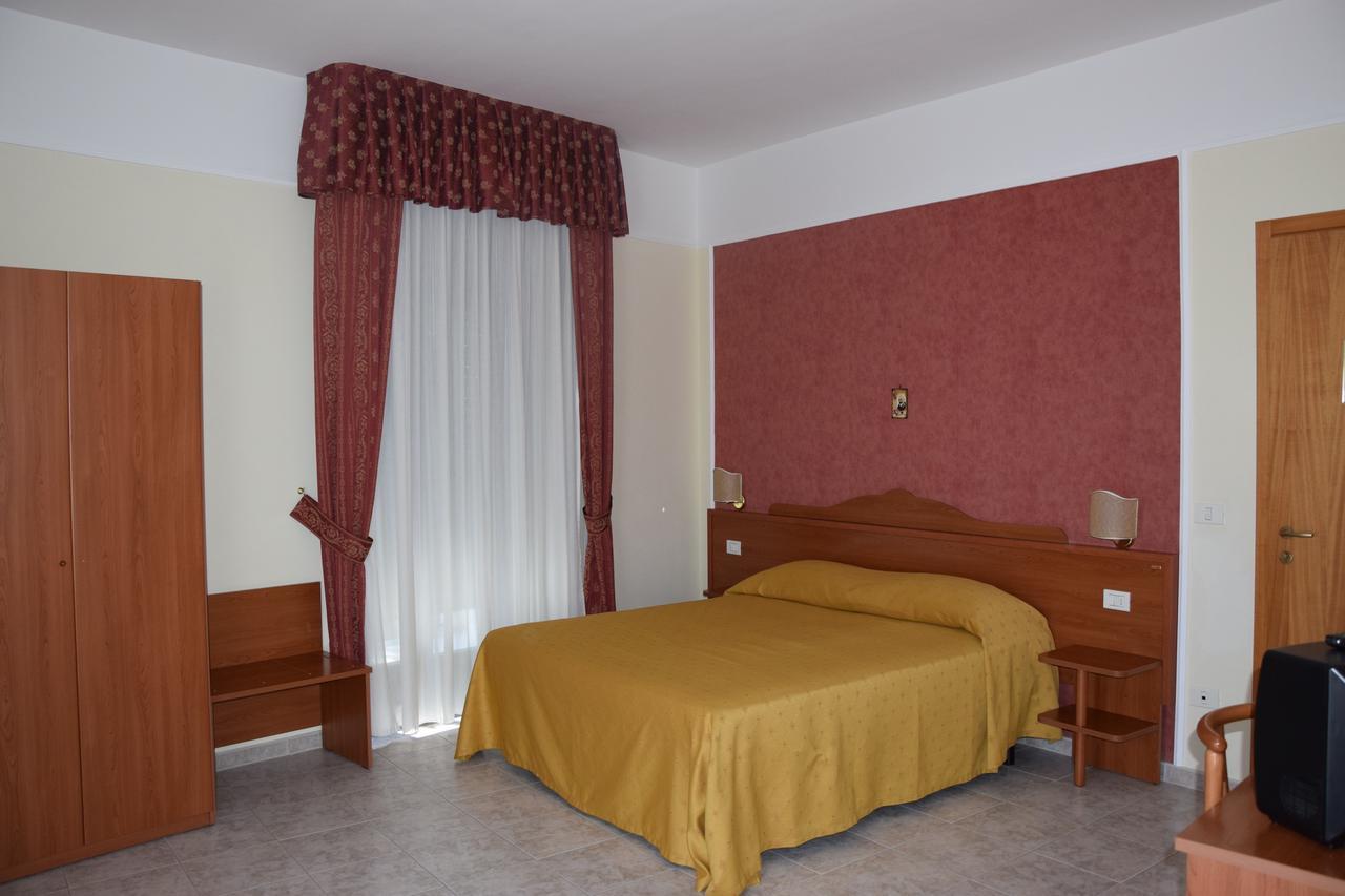 Hotel Dei Cappuccini San Giovanni Rotondo Exterior photo